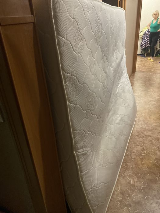 Отдам даром матрац 160*200