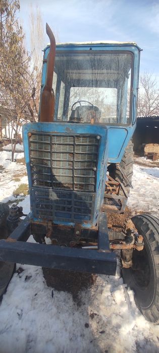 MTZ80 traktor sotiladi