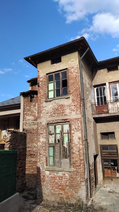 Продава къща в гр.Бобошево