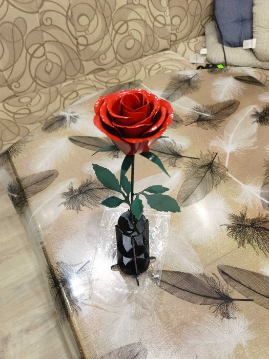 Метална роза ръчно направена ПРОМО