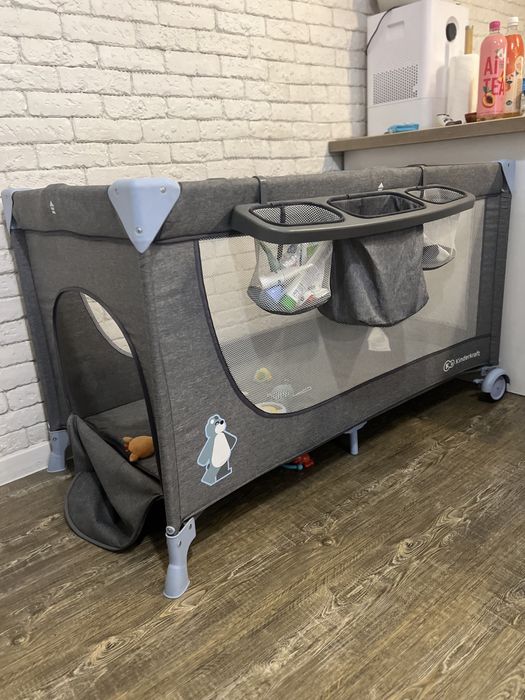 Продам манеж……..