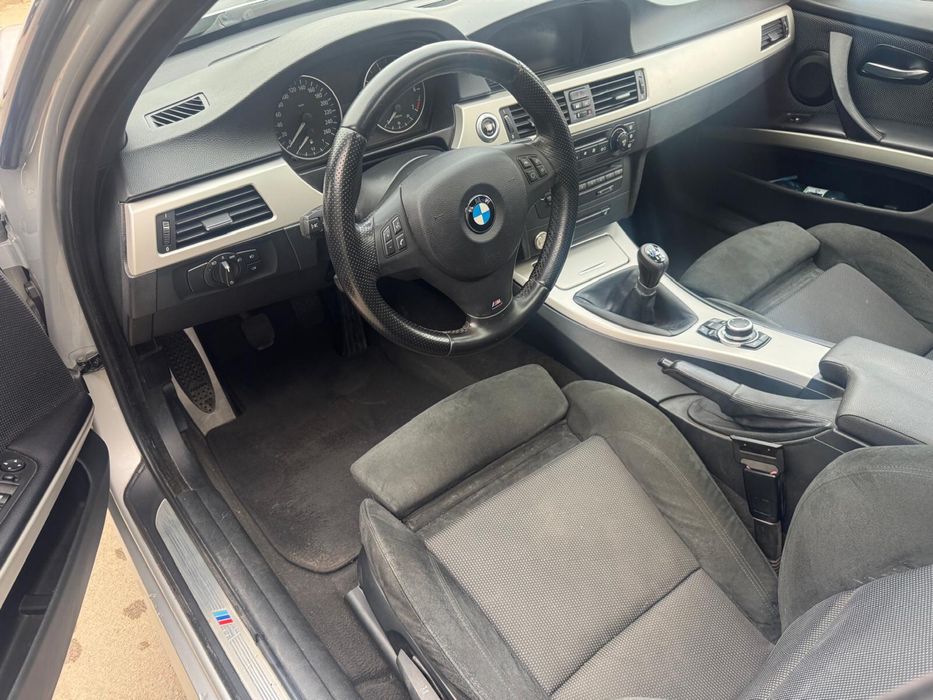 BMW M-Pachet De Fabrica / Trapa / Navi Mare / Încălzire / Interior Recaro / Xenon 320i 150cai