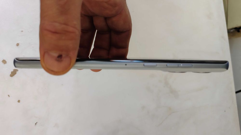 Продавам Motorola edge 50 fusion
