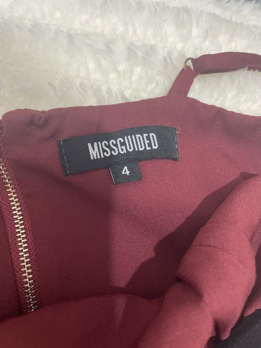 Дантелена рокля в цвят бордо – XS