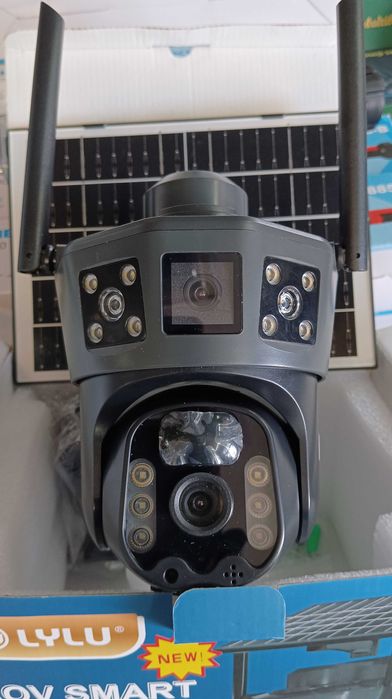 Двойна соларна безжична въртяща камера 4G 2x12MP работи СИМ SIM данни