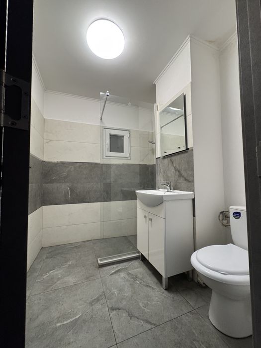 Inchiriez spatiu comercial