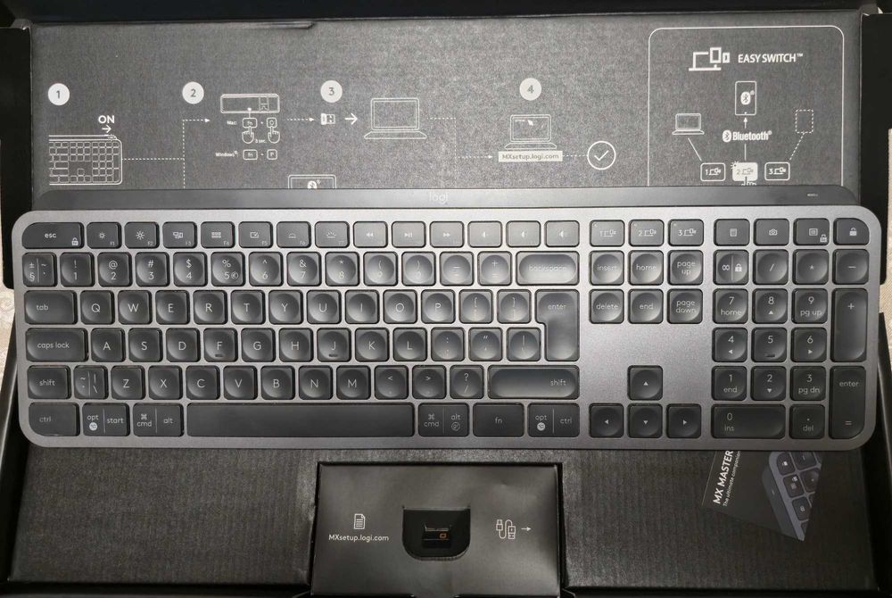 Tastatura LOGITECH MX Keys (iluminata) stare buna!