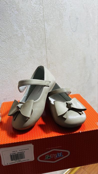 Обувь для девочки