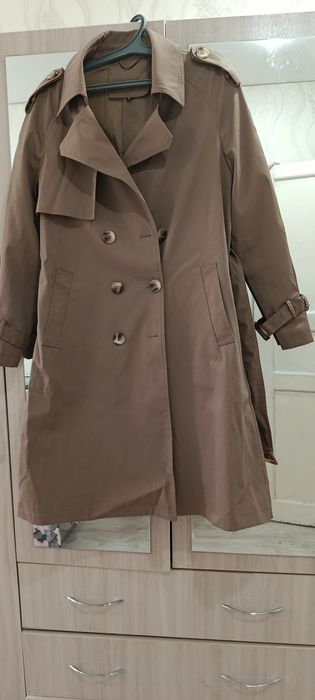 Продам плащ весна