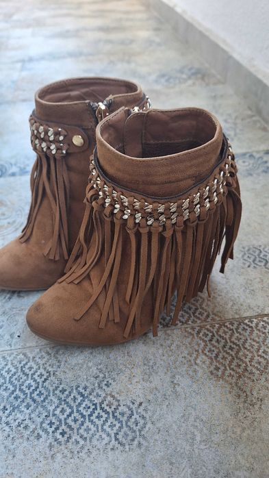 Дамски боти с ток,номер 35