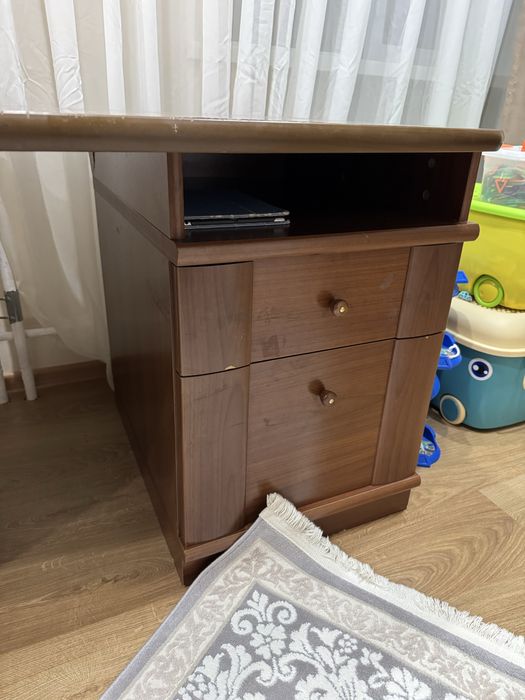 Продам компьютерный стол