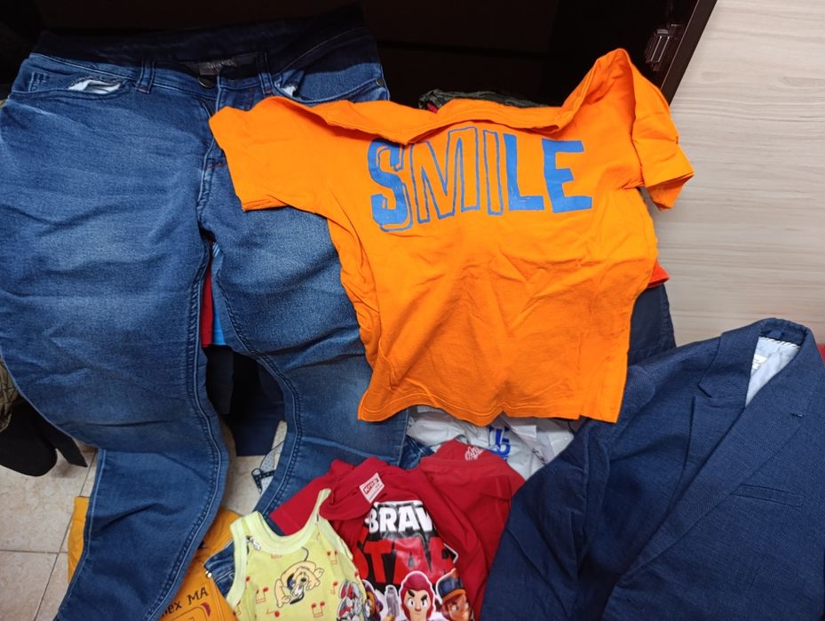 Различни дрешки от бебе до големи