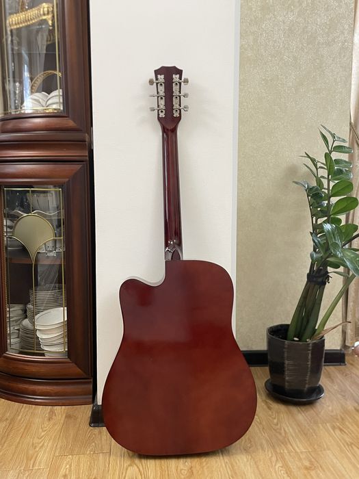 Новая Акустическая гитара