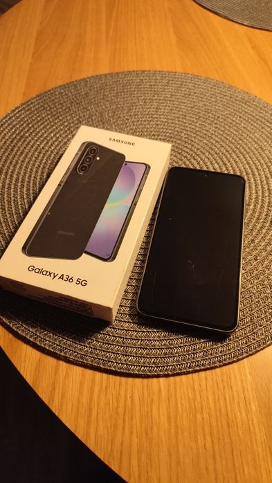 Vând Samsung A36 5G 256 GB
