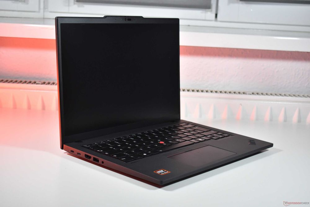 Lenovo ThinkPad P14s Gen 6 AMD Ryzen AI 9 HX PRO 370/64GB DDR5/1TB SSD