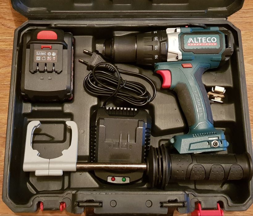 Новые, фирменные Шуруповерты, дрели, перфораторы.
