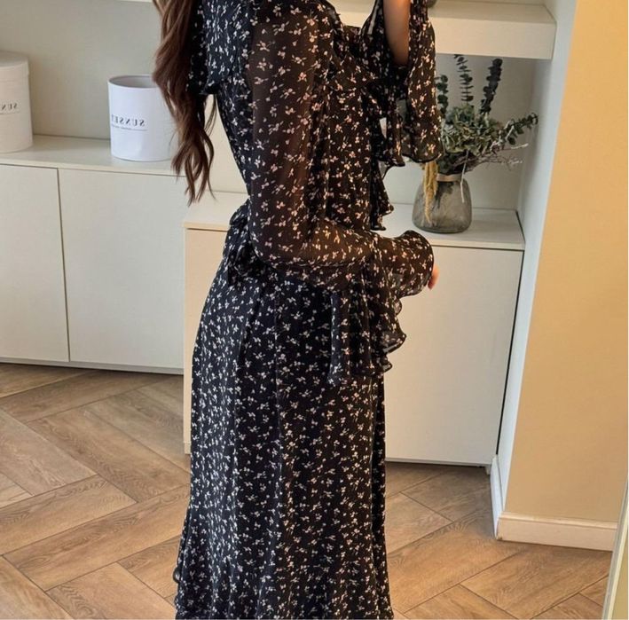 Продам платье новую