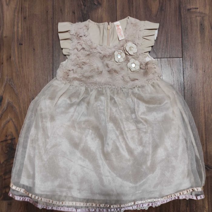 Официална рокля 4-5год.