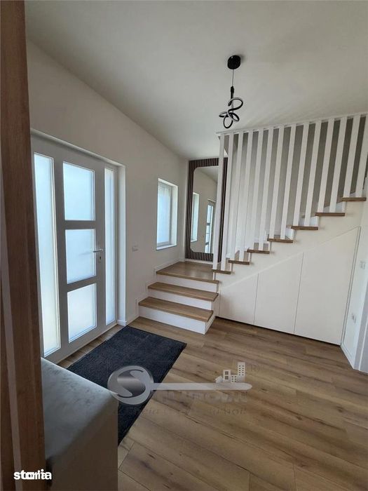 Casă 4 Camere, Prima Închiriere – Duplex, 110 mp + Teren 300 mp, Valea