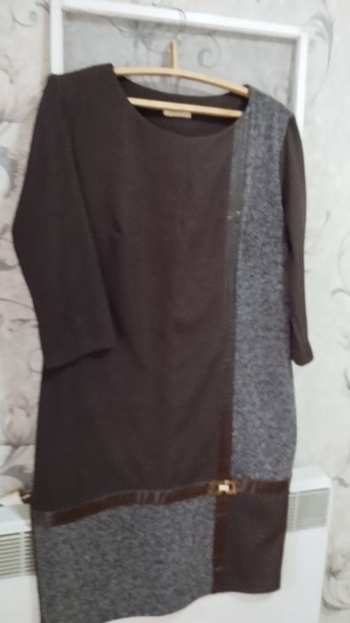 Продаются женские платья