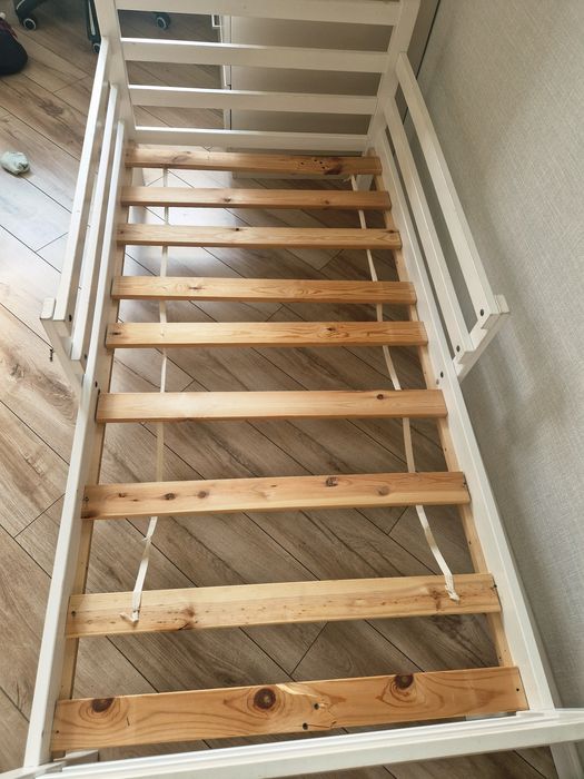 Продам детскую кровать