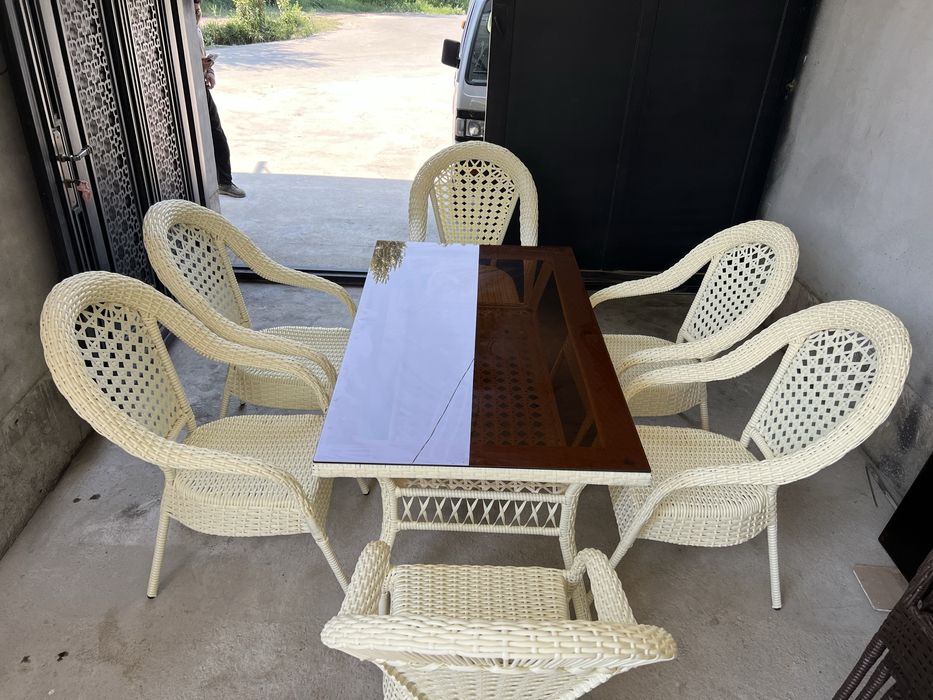 Ratan tóqima stol stular