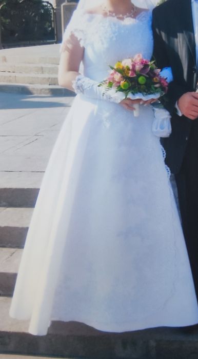 Свадебное платье