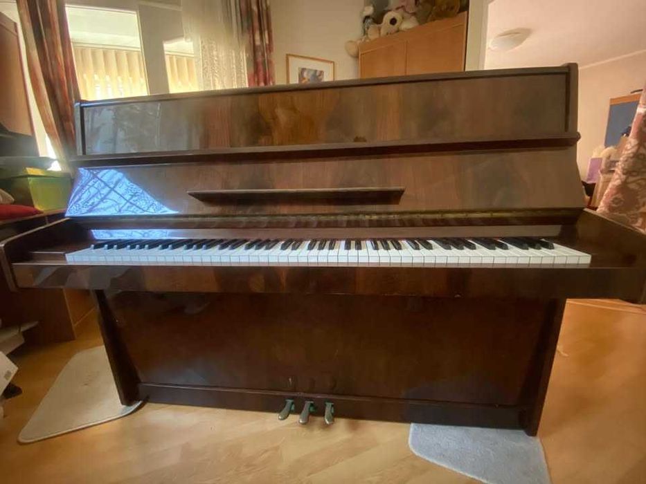 Pianina acustica Doina