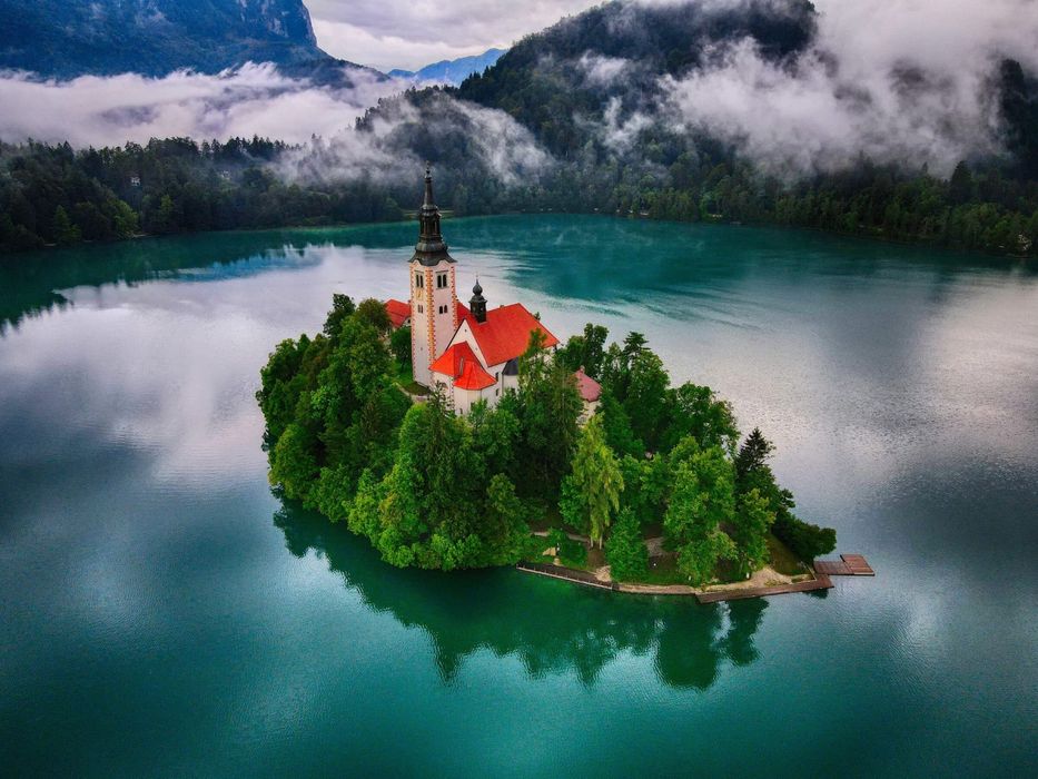 Filmari profesionale cu drona DJI