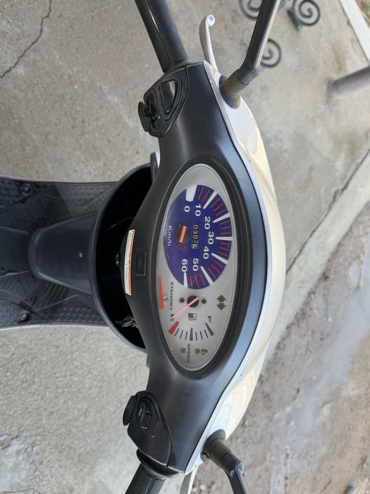Мопед Honda dio af 57