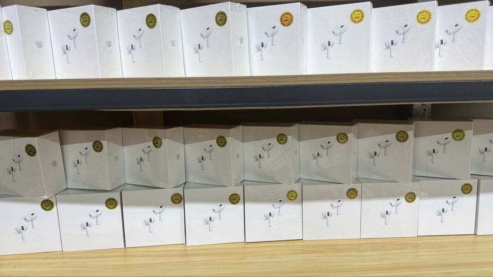 AirPods Pro наушник