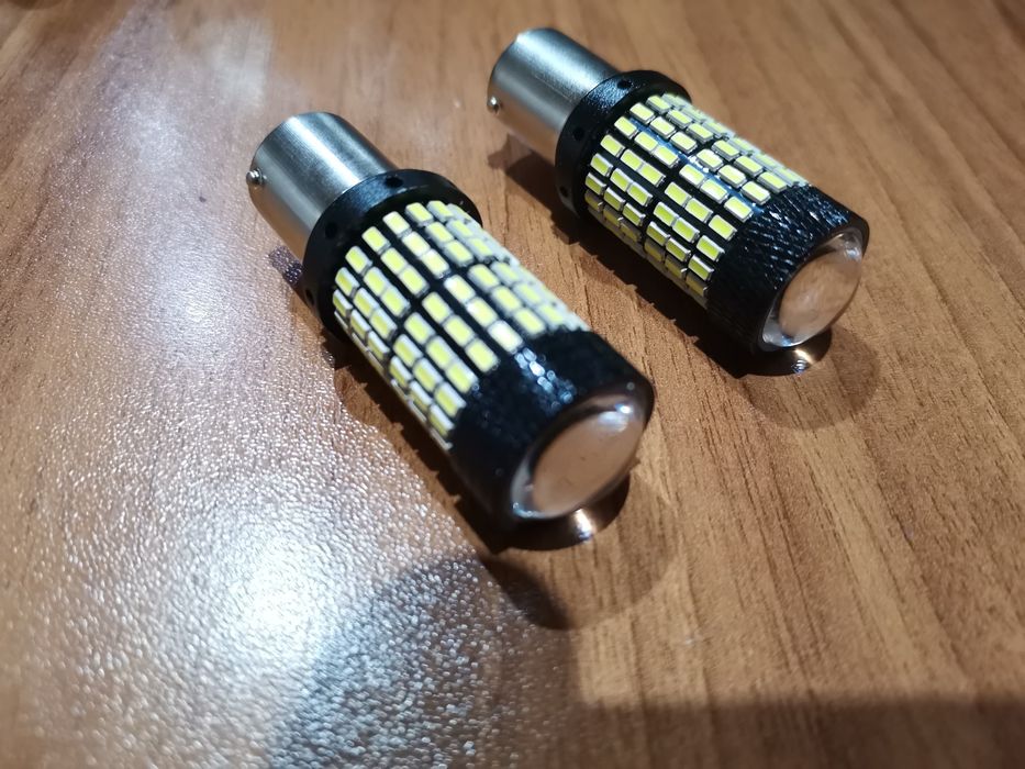 LED осветление / крушки / плафон