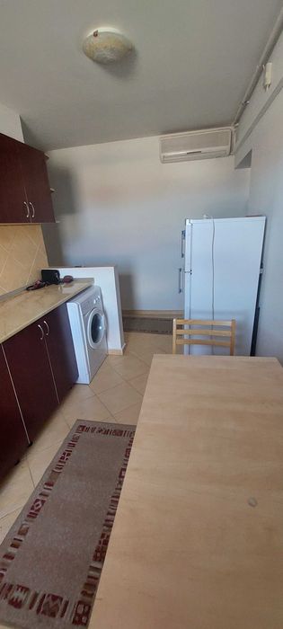 Închiriez apartament cu 2 camere, zona Girocului, 40mp, pret 350 EUR, docomandat si utilat