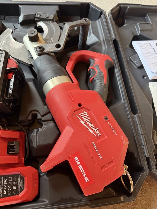 Milwaukee M18HCC75 хидравлична ножица
