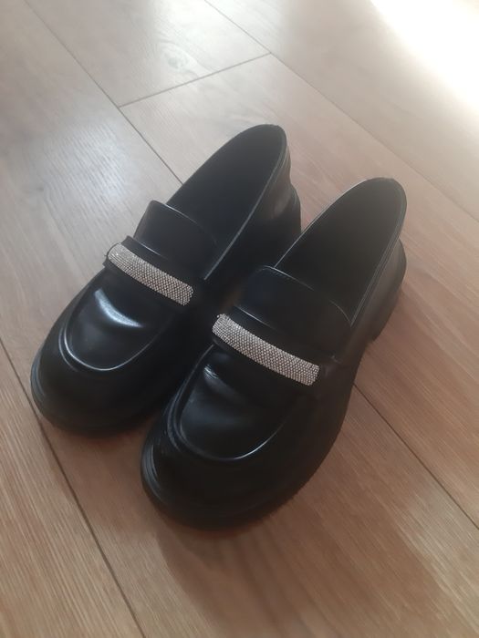 Продам лоферы 36 размера