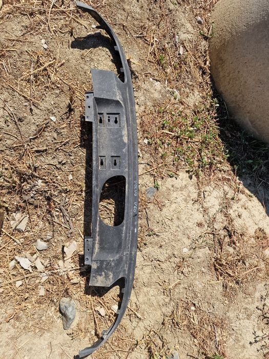 Volvo  V60 спойлер задна броня