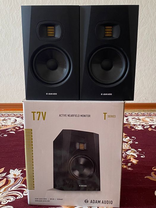 Калонка Adam audio 7v