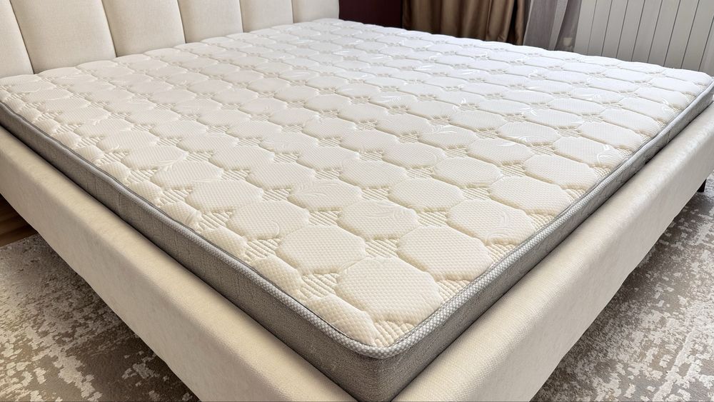 Продам двуспальную кровать