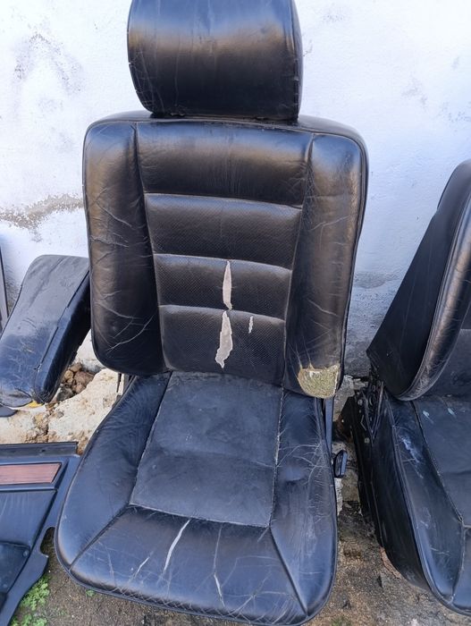 Кожаный салон черный