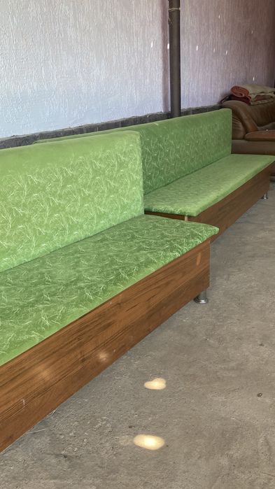 Продаеться мебель Уголок куханный