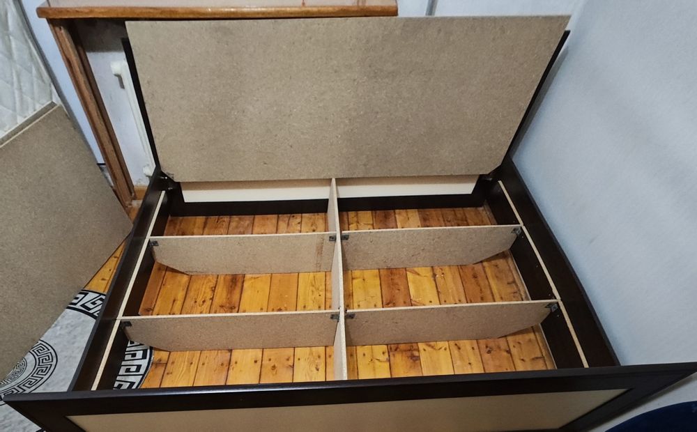 Продам Кровать+коммод б/у