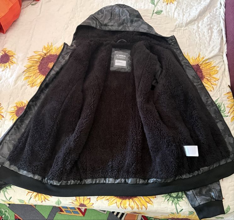 Geaca cu blanita pentru baieti