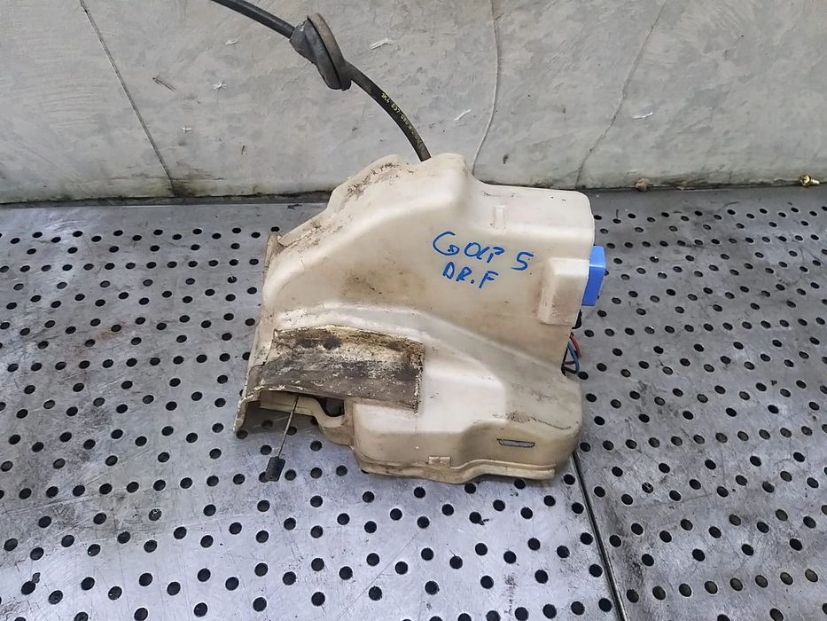 Broasca usa dreapta fata vw golf 5 1k
