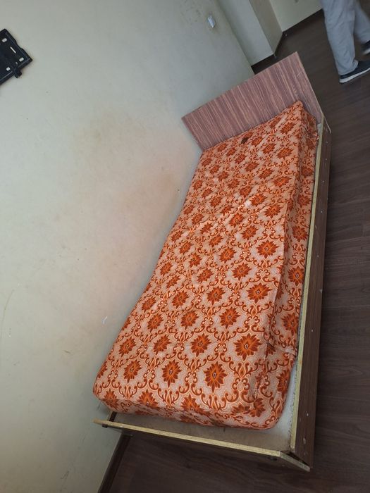 Кровать подростковая б/у  2шт Сергилида