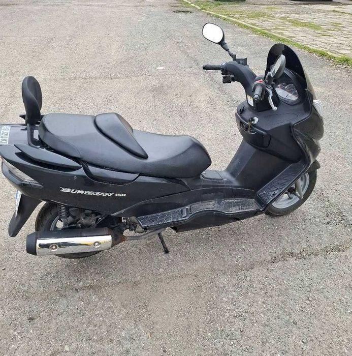 Suzuki Burgman 125 2004 година на части