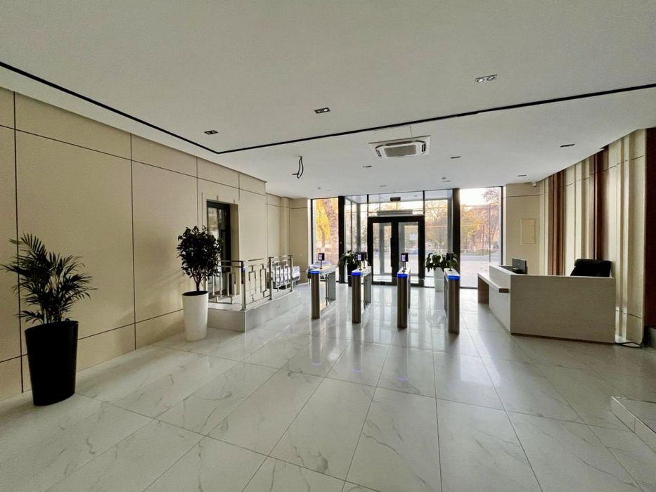 Аренда целого этажа в The Business Park 1219 кв.м.