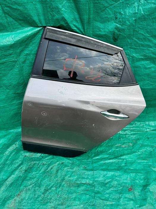 Дверь задняя левая Хендай Туксон 2 Tucson II ix35 замок ручка стекло