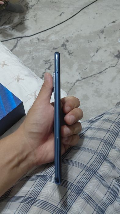 Продам vivo v21 128 gb