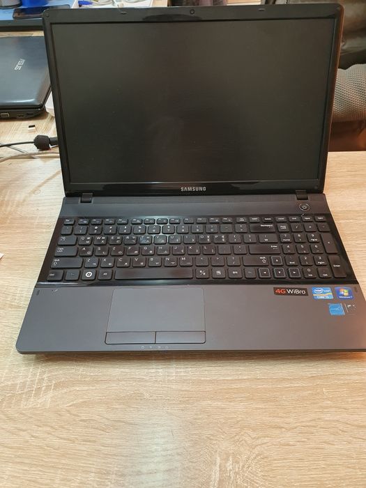 Samsung core i5 noutbook
