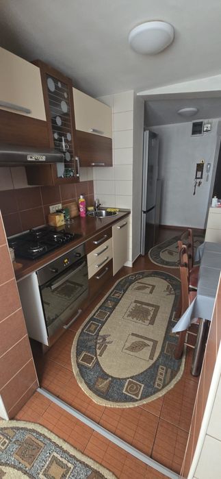 Direct Proprietar: Apartament 3 camere, zona Diham, complet utilat, loc de parcare inclus